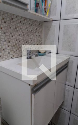 Casa à venda com 240m², 3 quartos e 3 vagas Casa à venda com 240m², 3 quartos e 3 vagasCasa 2 Banheiro
