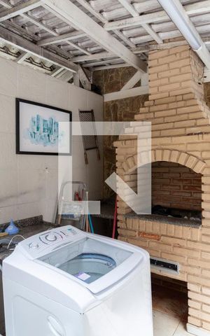 Casa à venda com 240m², 3 quartos e 3 vagas Casa à venda com 240m², 3 quartos e 3 vagasÁrea Gourmet