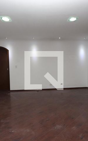 Casa para alugar com 300m², 2 quartos e 2 vagasSala