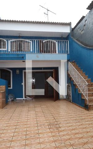 Casa para alugar com 300m², 2 quartos e 2 vagasQuintal