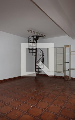 Casa para alugar com 300m², 2 quartos e 2 vagasSalão de festas