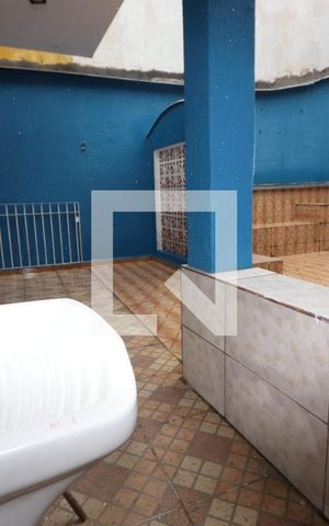 Casa para alugar com 300m², 2 quartos e 2 vagasLavanderia