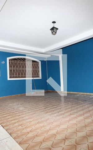 Casa para alugar com 300m², 2 quartos e 2 vagasGaragem
