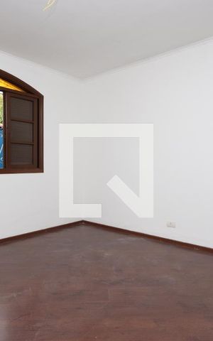 Casa para alugar com 300m², 2 quartos e 2 vagasQuarto 2