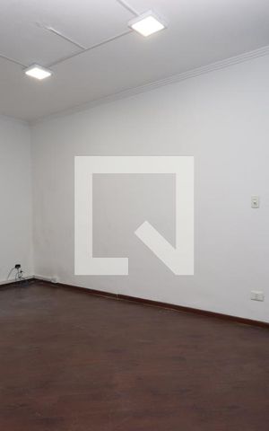 Casa para alugar com 300m², 2 quartos e 2 vagasSuíte