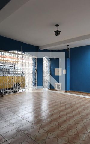 Casa para alugar com 300m², 2 quartos e 2 vagasGaragem