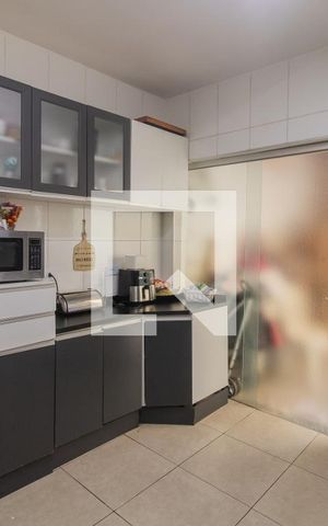 Casa à venda com 190m², 4 quartos e 2 vagas Casa à venda com 190m², 4 quartos e 2 vagasCozinha