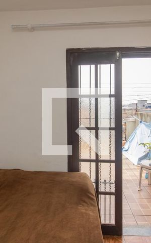 Casa à venda com 190m², 4 quartos e 2 vagas Casa à venda com 190m², 4 quartos e 2 vagasQuarto 3