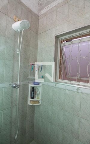 Casa à venda com 180m², 3 quartos e 4 vagasBanheiro Social
