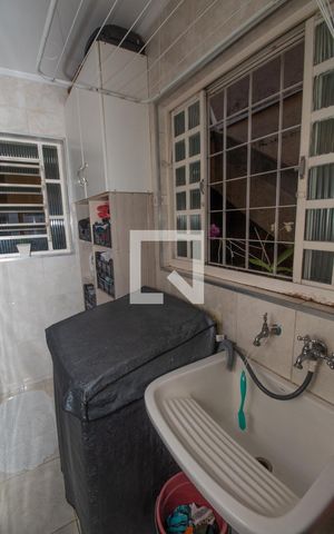Casa à venda com 180m², 3 quartos e 4 vagasÁrea de Serviço