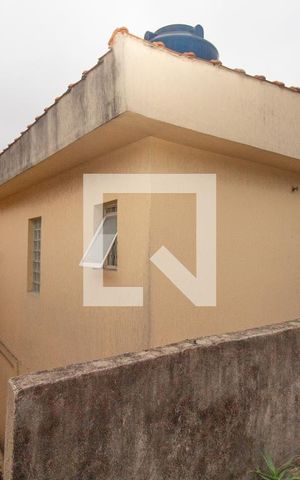 Casa à venda com 180m², 3 quartos e 4 vagasVista da parte traseira da casa