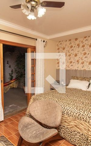 Casa à venda com 180m², 3 quartos e 4 vagasSuíte Master