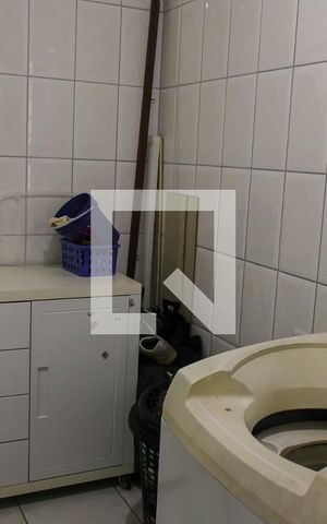 Casa à venda com 212m², 3 quartos e 2 vagas Casa à venda com 212m², 3 quartos e 2 vagasÁrea de Serviço