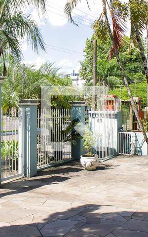 Casa à venda com 212m², 3 quartos e 2 vagas Casa à venda com 212m², 3 quartos e 2 vagasJardim