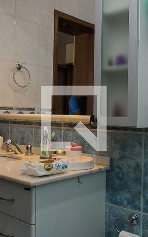 Casa à venda com 212m², 3 quartos e 2 vagas Casa à venda com 212m², 3 quartos e 2 vagasBanheiro 2
