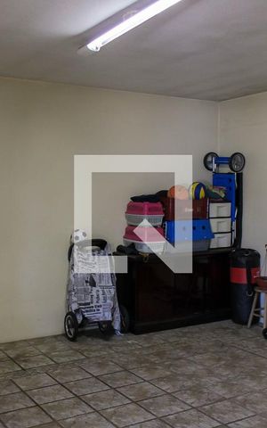 Casa à venda com 212m², 3 quartos e 2 vagas Casa à venda com 212m², 3 quartos e 2 vagasGaragem