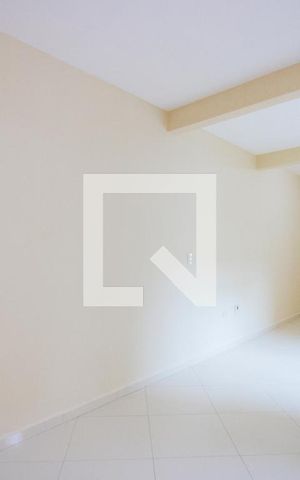 Apartamento à venda com 79m², 2 quartos e 1 vaga Apartamento à venda com 79m², 2 quartos e 1 vagaSala