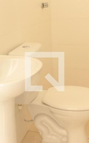 Casa à venda com 180m², 4 quartos e 2 vagasBanheiro 1