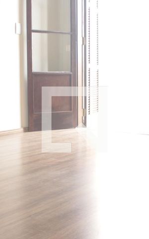 Casa à venda com 180m², 4 quartos e 2 vagasSuíte