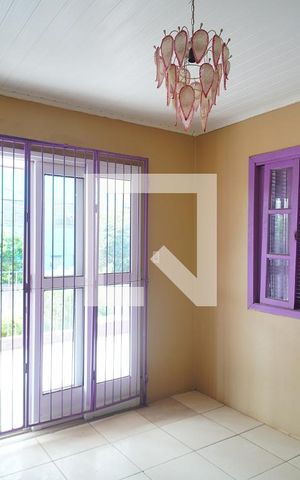 Casa à venda com 250m², 4 quartos e 2 vagasSala 