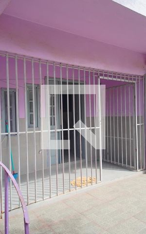 Casa à venda com 250m², 4 quartos e 2 vagasFachada