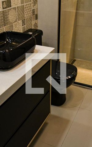 Apartamento à venda com 90m², 3 quartos e 2 vagas Apartamento à venda com 90m², 3 quartos e 2 vagasBanheiro 2