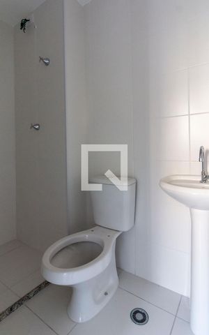 Apartamento para alugar com 34m², 2 quartos e sem vaga Apartamento para alugar com 34m², 2 quartos e sem vagaBanheiro