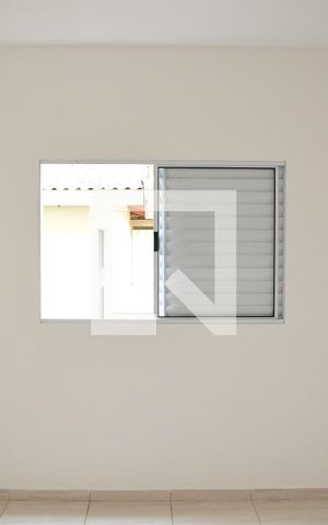 Casa para alugar com 55m², 1 quarto e sem vagaQuarto