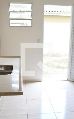 Casa para alugar com 55m², 1 quarto e sem vagaCozinha e Área de Serviço