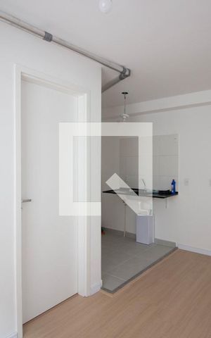 Apartamento para alugar com 33m², 2 quartos e sem vaga Apartamento para alugar com 33m², 2 quartos e sem vagaSala