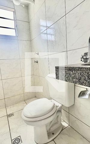 Apartamento à venda com 45m², 2 quartos e 1 vaga Apartamento à venda com 45m², 2 quartos e 1 vagaBanheiro