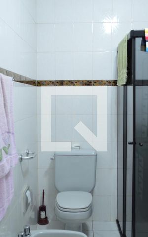 Casa à venda com 133m², 3 quartos e 1 vagaBanheiro