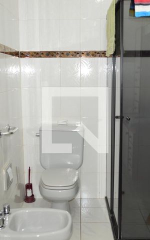 Casa à venda com 133m², 3 quartos e 1 vagaBanheiro