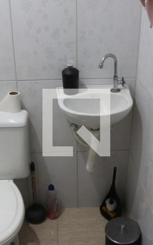 Casa para alugar com 28m², 1 quarto e sem vagaBanheiro