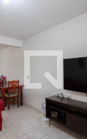 Casa à venda com 250m², 3 quartos e 1 vaga Casa à venda com 250m², 3 quartos e 1 vagaSala