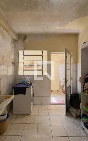 Casa à venda com 250m², 3 quartos e 1 vaga Casa à venda com 250m², 3 quartos e 1 vagaÁrea de Serviço