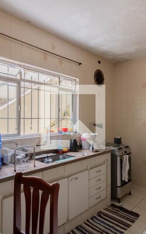 Casa à venda com 250m², 3 quartos e 1 vaga Casa à venda com 250m², 3 quartos e 1 vagaCozinha
