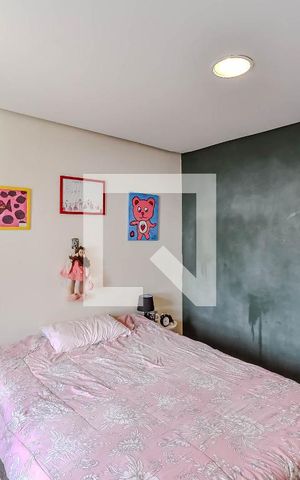 Casa à venda com 220m², 4 quartos e 2 vagas Casa à venda com 220m², 4 quartos e 2 vagasQuarto 3