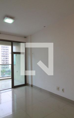 Apartamento à venda com 80m², 3 quartos e 1 vaga Apartamento à venda com 80m², 3 quartos e 1 vagaSala