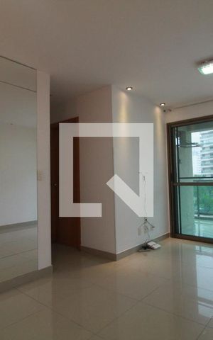 Apartamento à venda com 80m², 3 quartos e 1 vaga Apartamento à venda com 80m², 3 quartos e 1 vagaSala