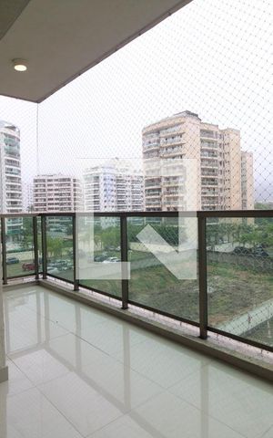 Apartamento à venda com 80m², 3 quartos e 1 vaga Apartamento à venda com 80m², 3 quartos e 1 vagaVaranda da Sala/quartos