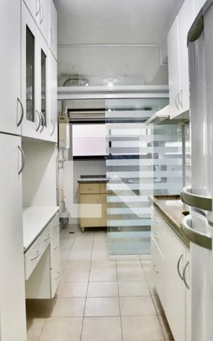 Apartamento para alugar com 79m², 3 quartos e 2 vagasCozinha