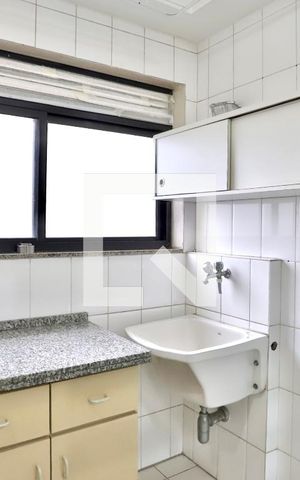 Apartamento para alugar com 79m², 3 quartos e 2 vagasÁrea de Serviço