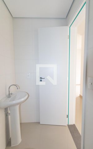Apartamento para alugar com 45m², 2 quartos e 1 vagaBanheiro Social