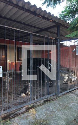 Casa à venda com 120m², 2 quartos e 2 vagasFachada
