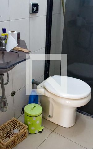 Casa à venda com 320m², 3 quartos e 3 vagas Casa à venda com 320m², 3 quartos e 3 vagasBanheiro