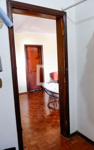 Casa à venda com 320m², 3 quartos e 3 vagas Casa à venda com 320m², 3 quartos e 3 vagasCloset da suíte 3