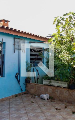 Casa à venda com 320m², 3 quartos e 3 vagas Casa à venda com 320m², 3 quartos e 3 vagasÁrea comum