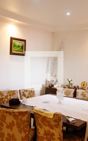 Casa à venda com 320m², 3 quartos e 3 vagas Casa à venda com 320m², 3 quartos e 3 vagasCopa