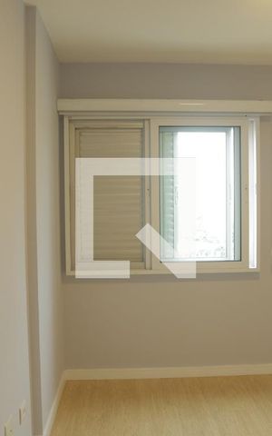 Apartamento à venda com 142m², 4 quartos e 2 vagasQuarto 02
